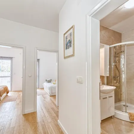 Casa Nova Near Queen Beach- By Ta Leut Agency Villa Privlaka (Zadar)
