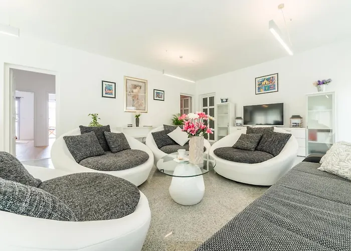 Casa Nova Near Queen Beach- By Ta Leut Agency Villa Privlaka (Zadar)