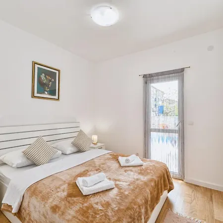Βίλα Casa Nova Near Queen Beach- By Ta Leut Agency