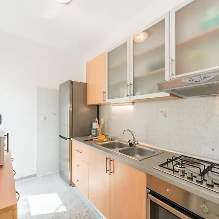 Casa Nova Near Queen Beach- By Ta Leut Agency Privlaka (Zadar)