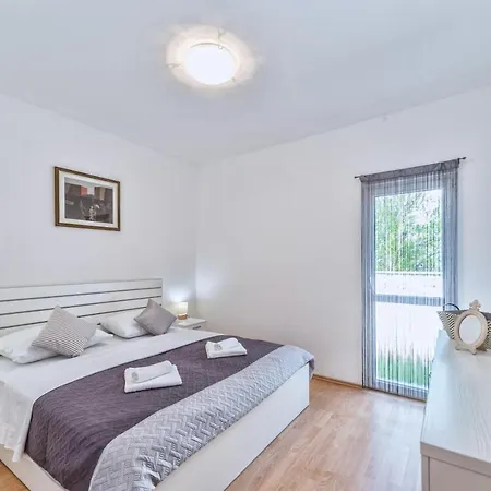 Casa Nova Near Queen Beach- By Ta Leut Agency Villa Privlaka (Zadar)