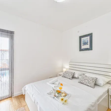 Casa Nova Near Queen Beach- By Ta Leut Agency *